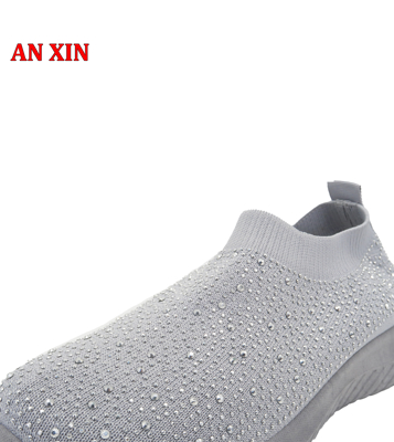 Picture of Women's slip on sports shoe