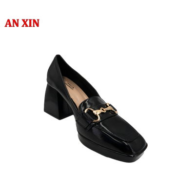 Picture of Women's shoe with heel