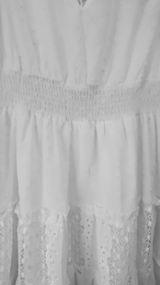 Εικόνα της Γυναικείο φόρεμα κοντό εξώπλατο